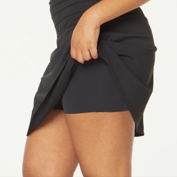 Ruby Ribbon Skort - Picture 6 of 6